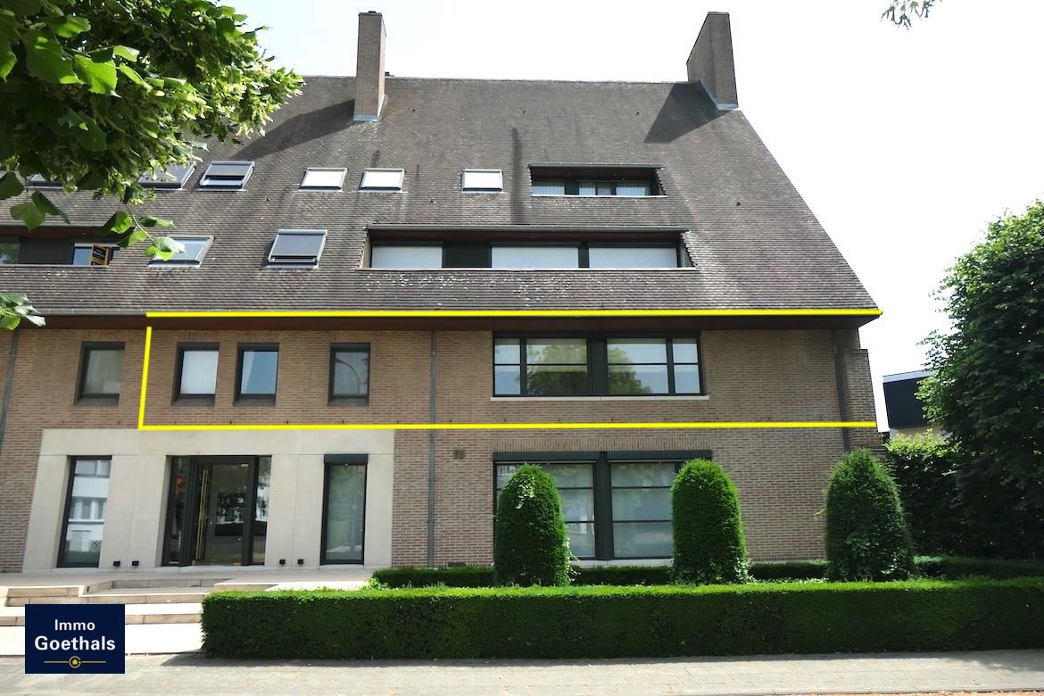 Leopold III-laan 2a bus 12 8500 Kortrijk - appartement 300m²  te koop in  Kortrijk - IMMO GOETHALS 